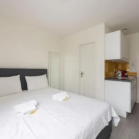 Apartment Urban Oasis With Queen Bed And View Be-53 *